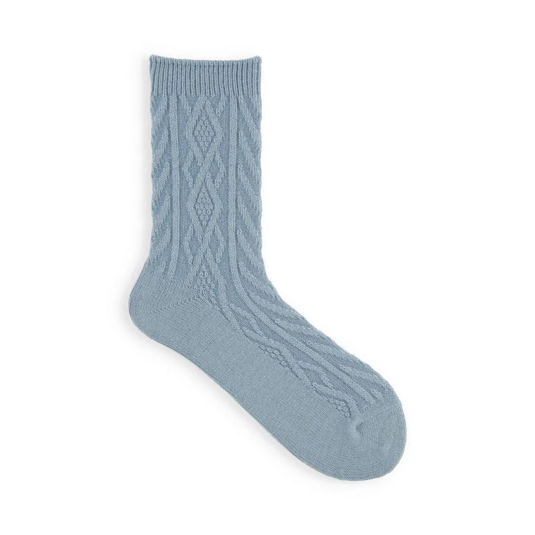 011141267 Wool Diamond Cable Crew Socks