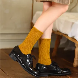 011141267 Wool Diamond Cable Crew Socks