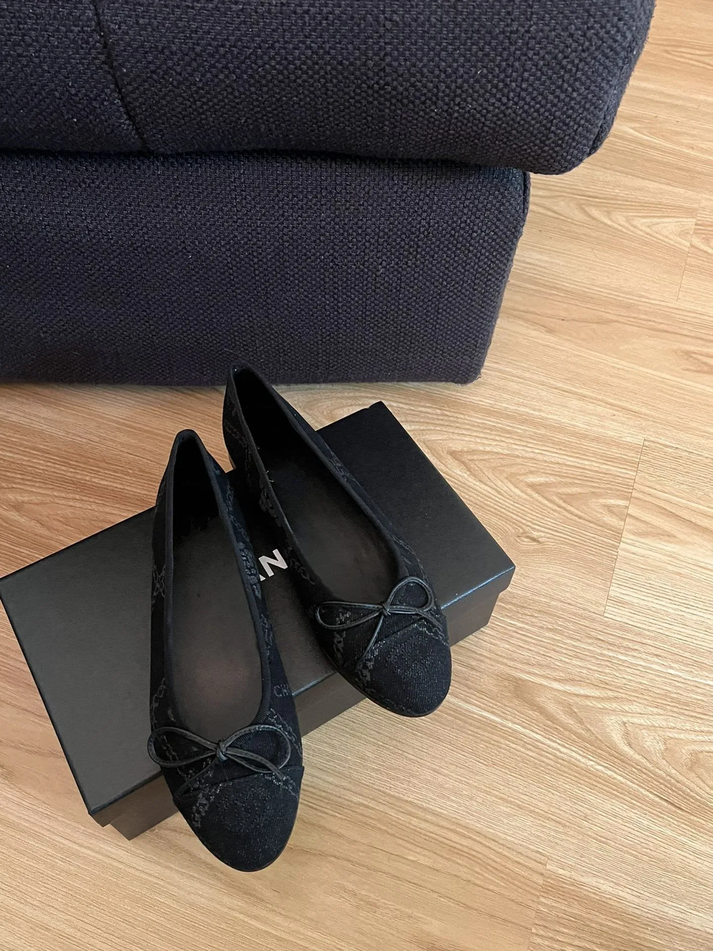 ballet flats black denim