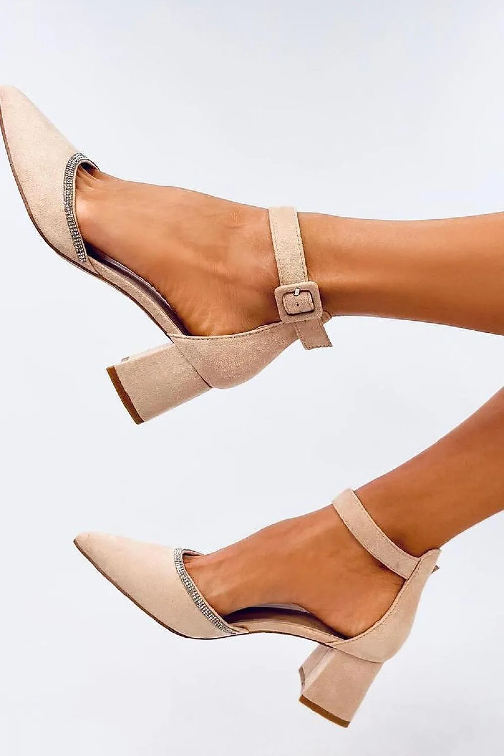 Block heel pumps