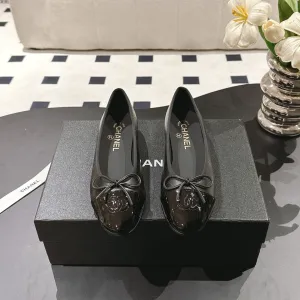 cc 25c ballet flat cross line pattern black lambskin 237482