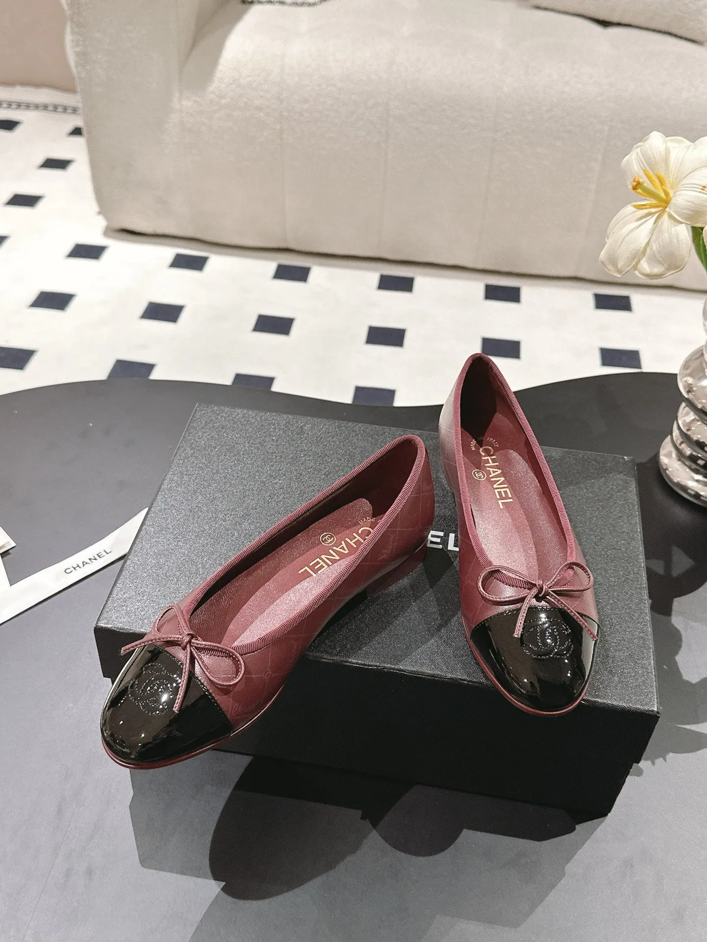cc 25c ballet flat cross line pattern burgundy lambskin 237483