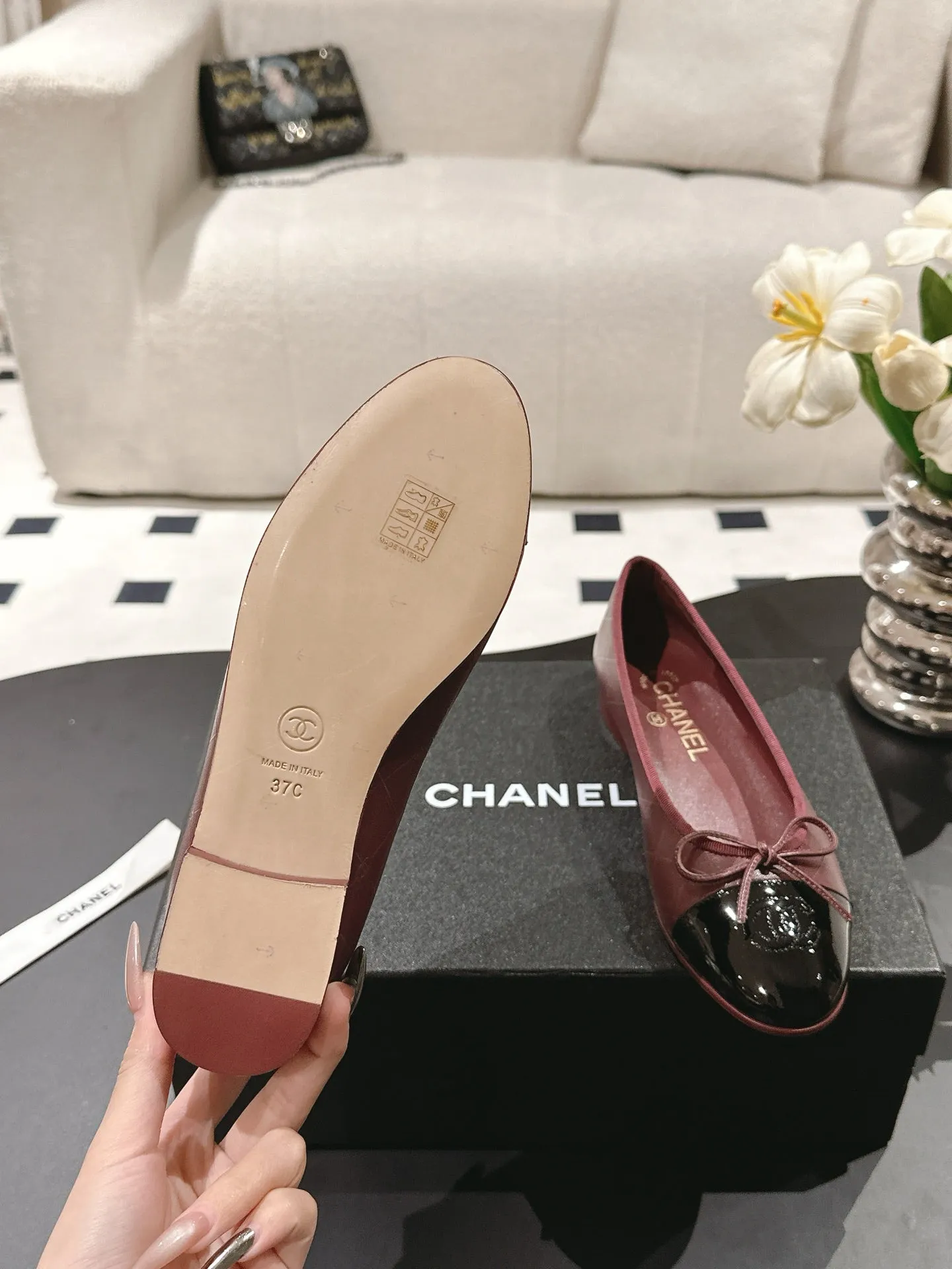 cc 25c ballet flat cross line pattern burgundy lambskin 237483