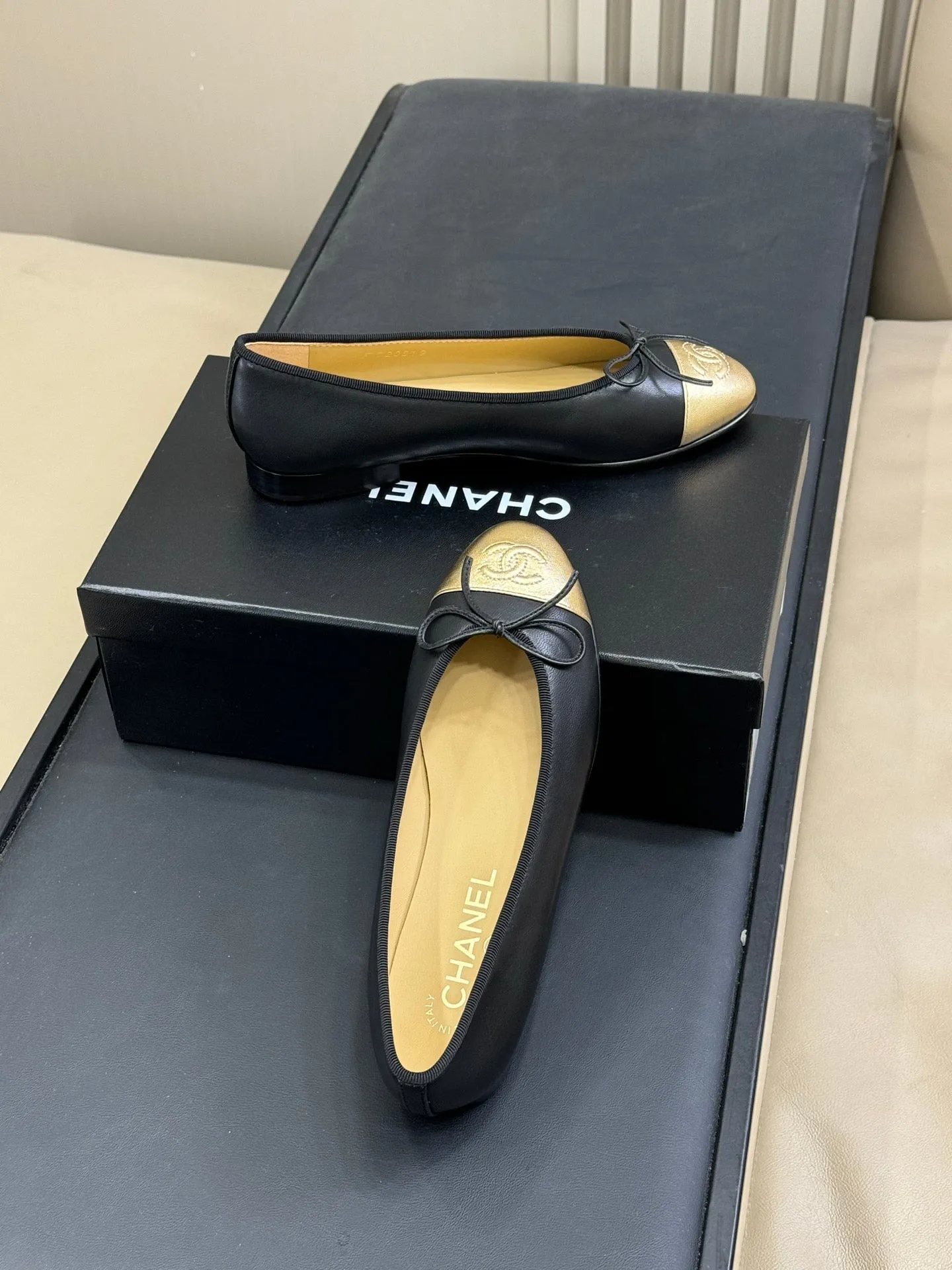 CC Classic Ballet Flats Black Gold Lambskin 282277