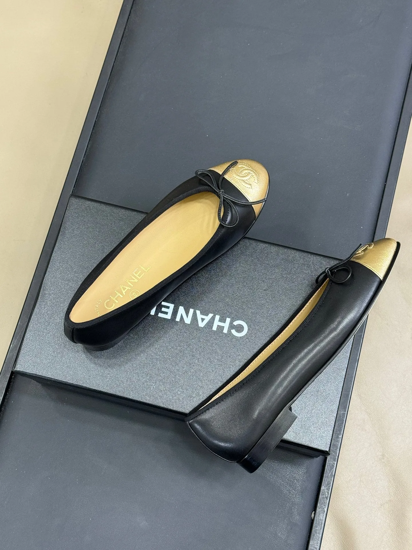 CC Classic Ballet Flats Black Gold Lambskin 282277