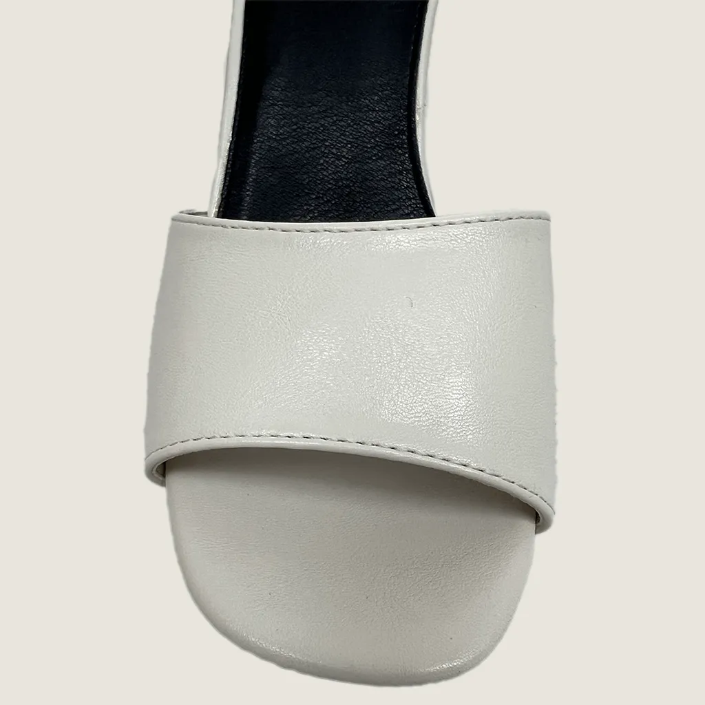 Glamorous Cream High Heel Slip On Sandle UK 3