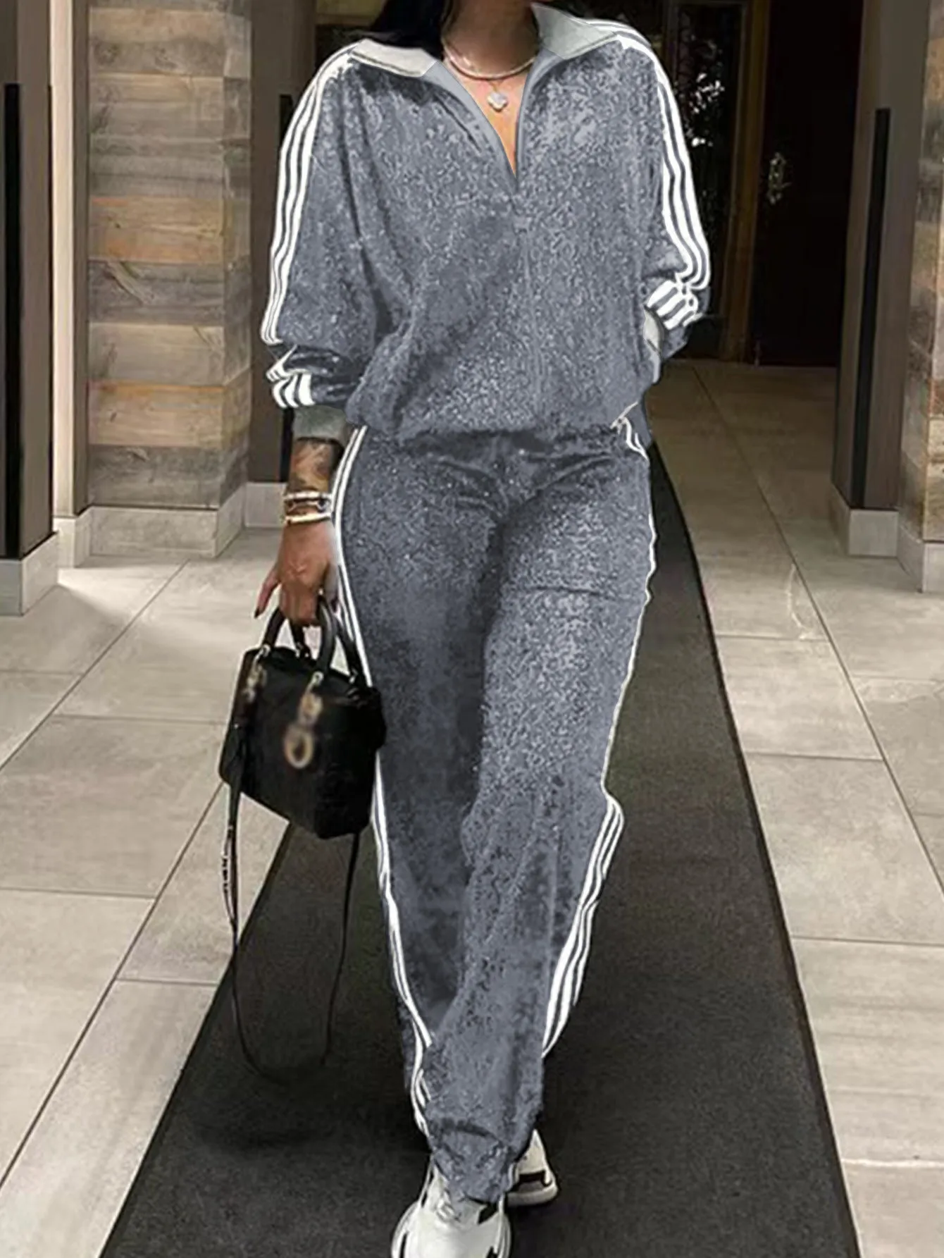 Glamorous Plus Size Sequined Two-Piece Tracksuit for Effortless Casual Elegance