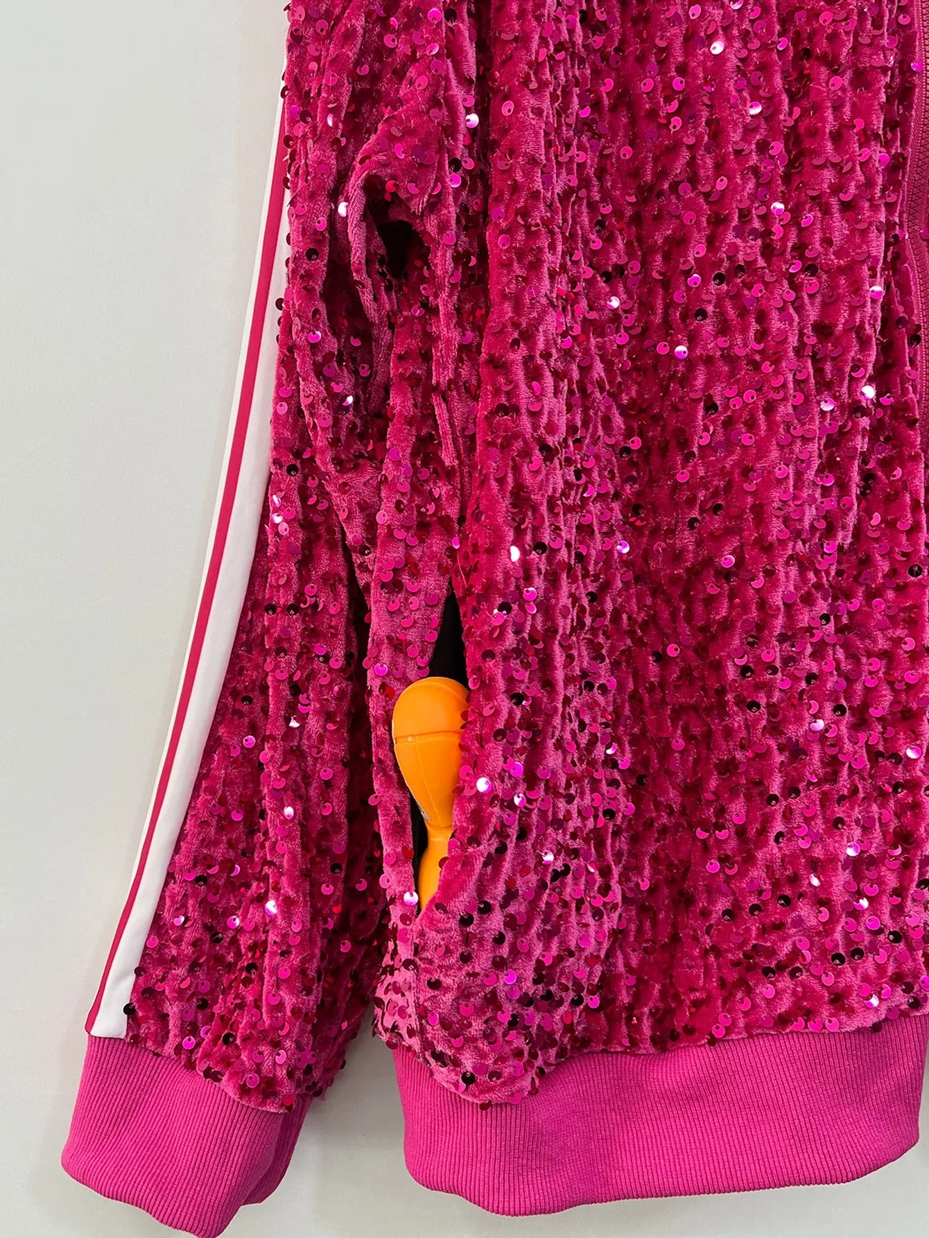 Glamorous Plus Size Sequined Two-Piece Tracksuit for Effortless Casual Elegance
