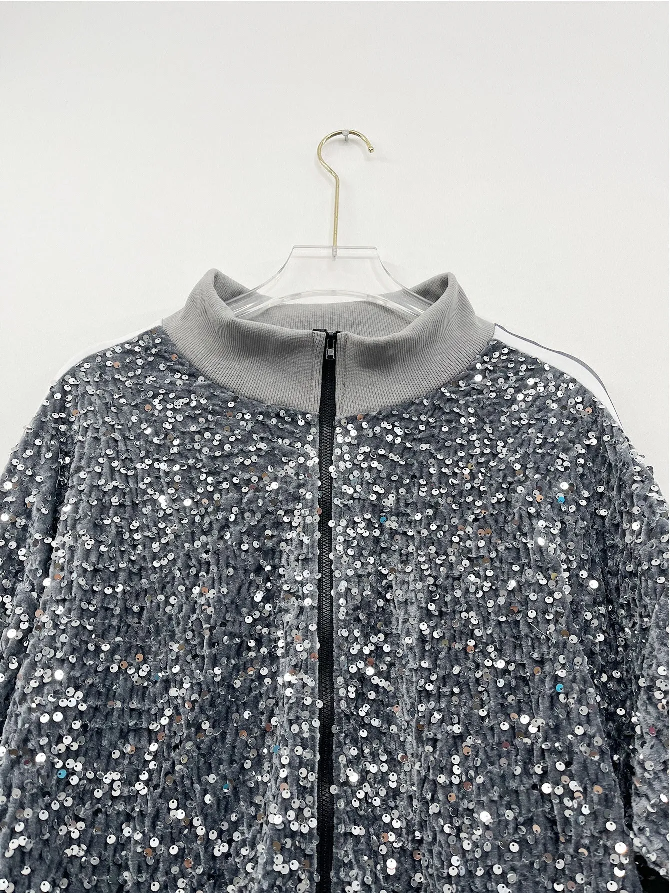 Glamorous Plus Size Sequined Two-Piece Tracksuit for Effortless Casual Elegance