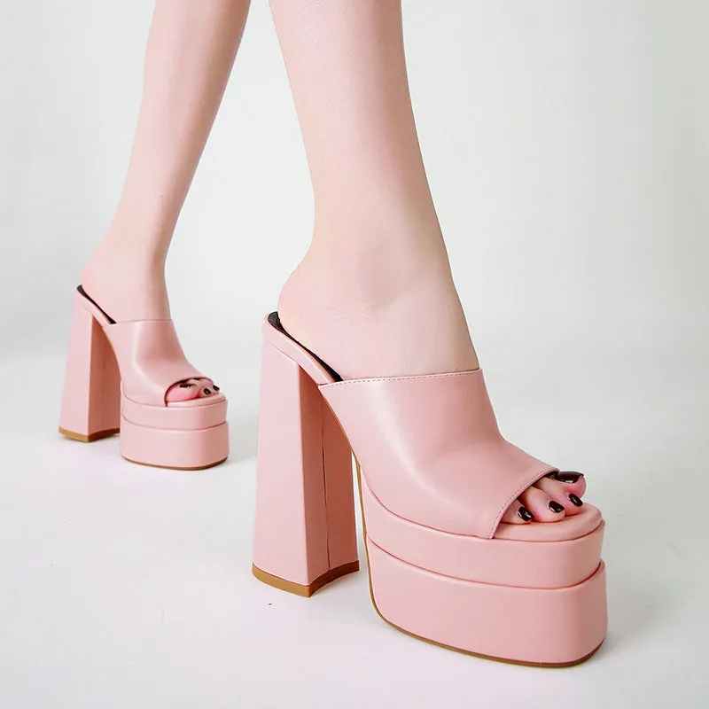 Hentian High Sandals
