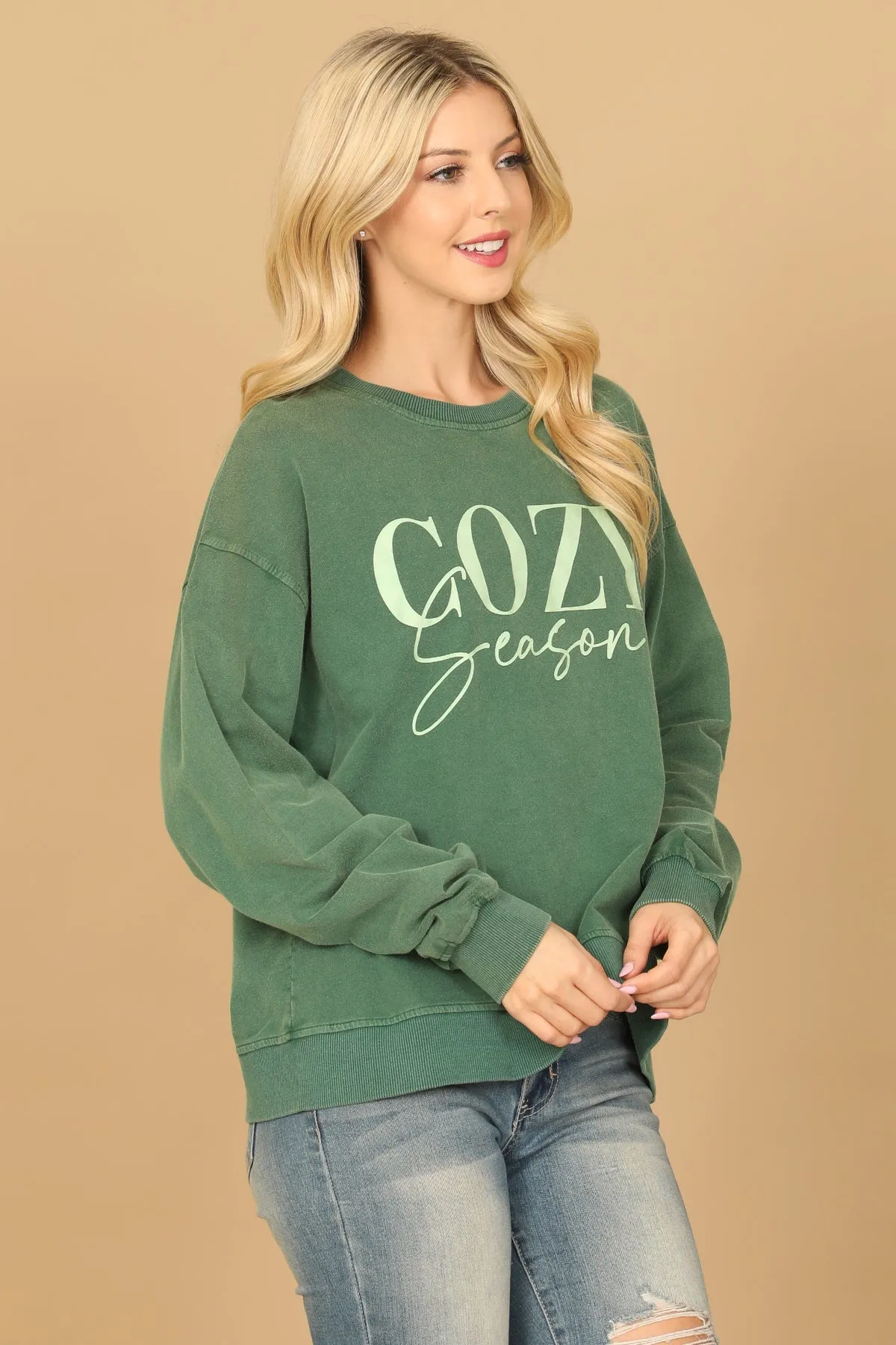 LONG SLEEVE "COZY SEASON" PRINT TOP