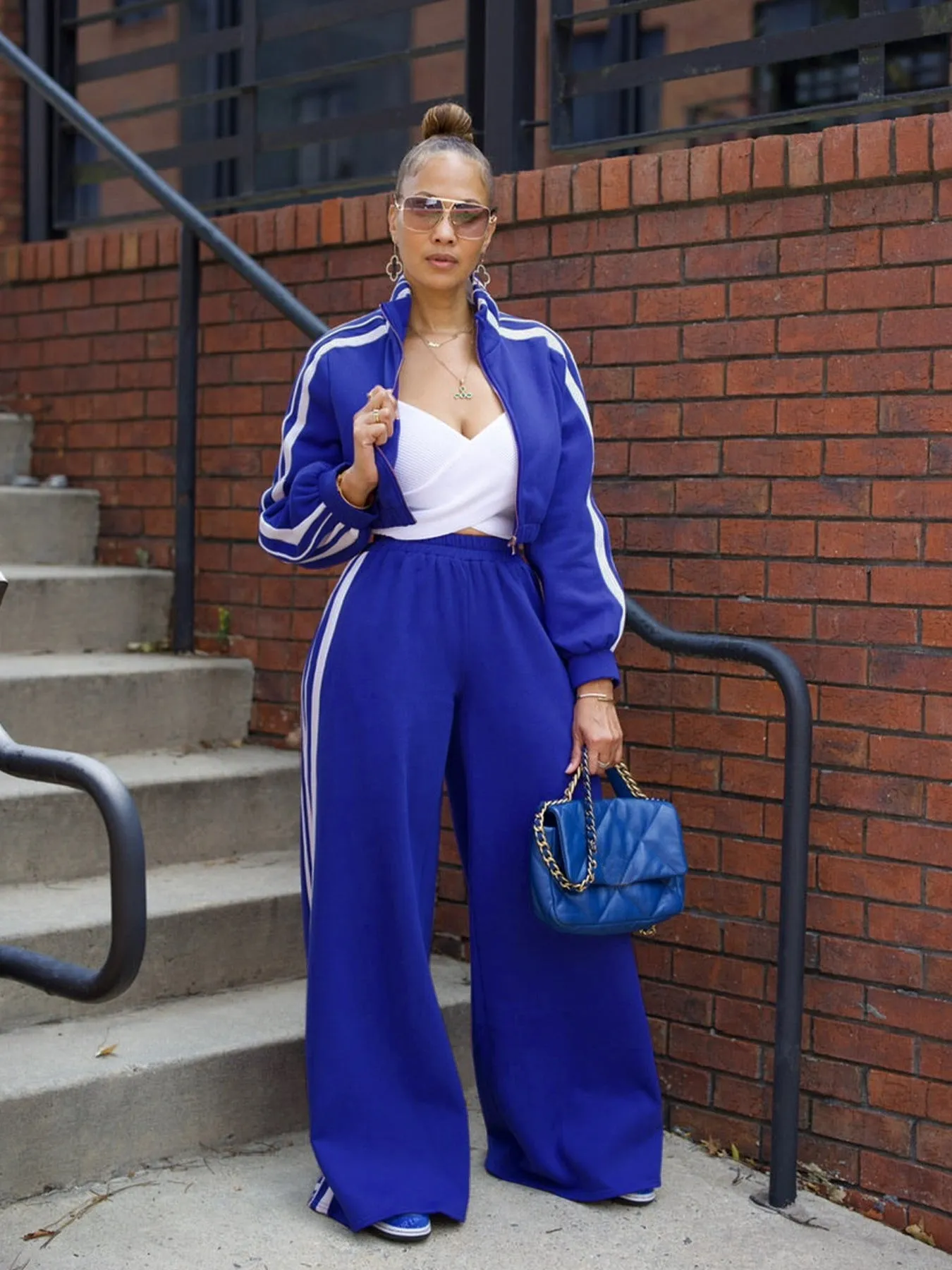 Stylish Striped Zipper Tracksuit Set with High-Waisted Pants